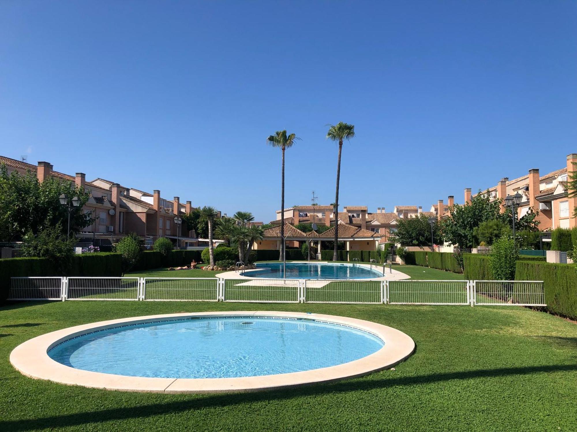 Adosado Para Familias Al Lado De La Playa, Con Piscina Castellón de la Plana Eksteriør billede