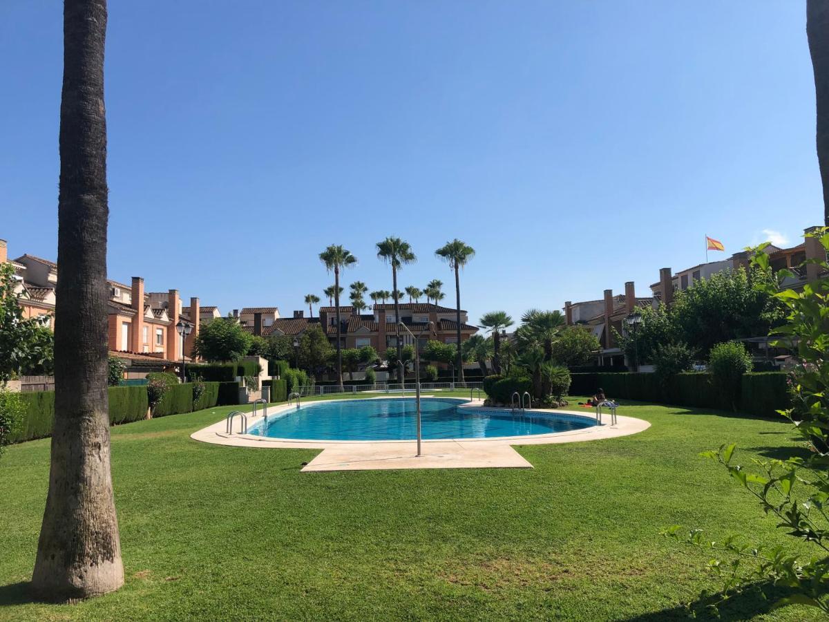 Adosado Para Familias Al Lado De La Playa, Con Piscina Castellón de la Plana Eksteriør billede